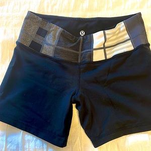 Lululemon size 4 black biker shorts